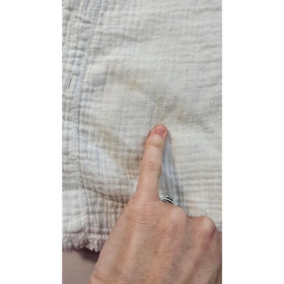 Free people white guazy beachy oversized long sleeve button up w/ pockets Small - Picture 7 of 11